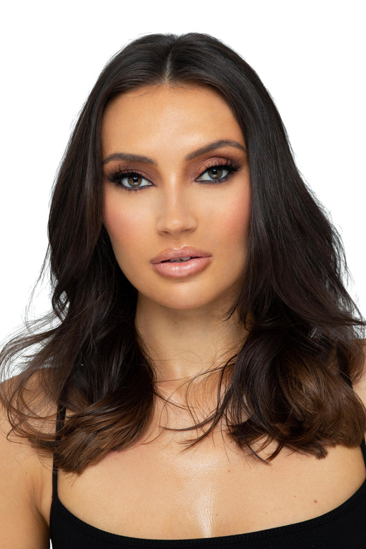 ELFEMI F12 false eyelashes, designed for a soft glam look with subtle volume and a natural effect.`