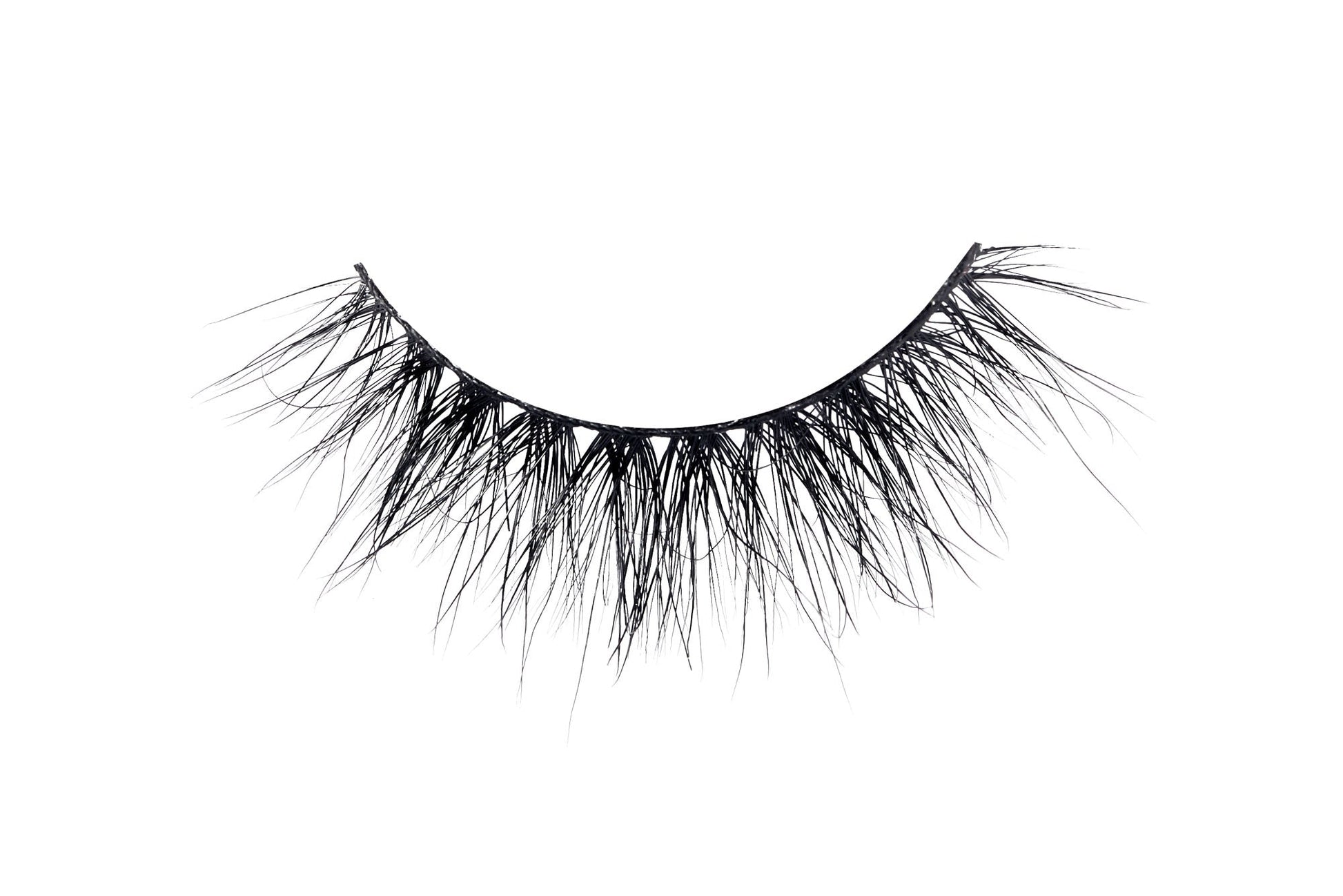 ELFEMI F12 false eyelashes, designed for a soft glam look with subtle volume and a natural effect.`